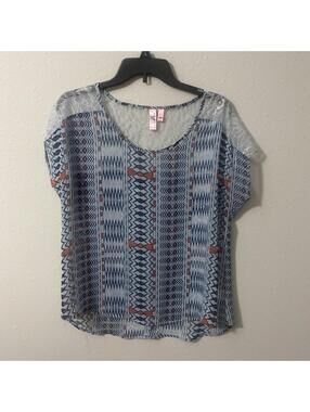 Dolled Up Blouse Size M